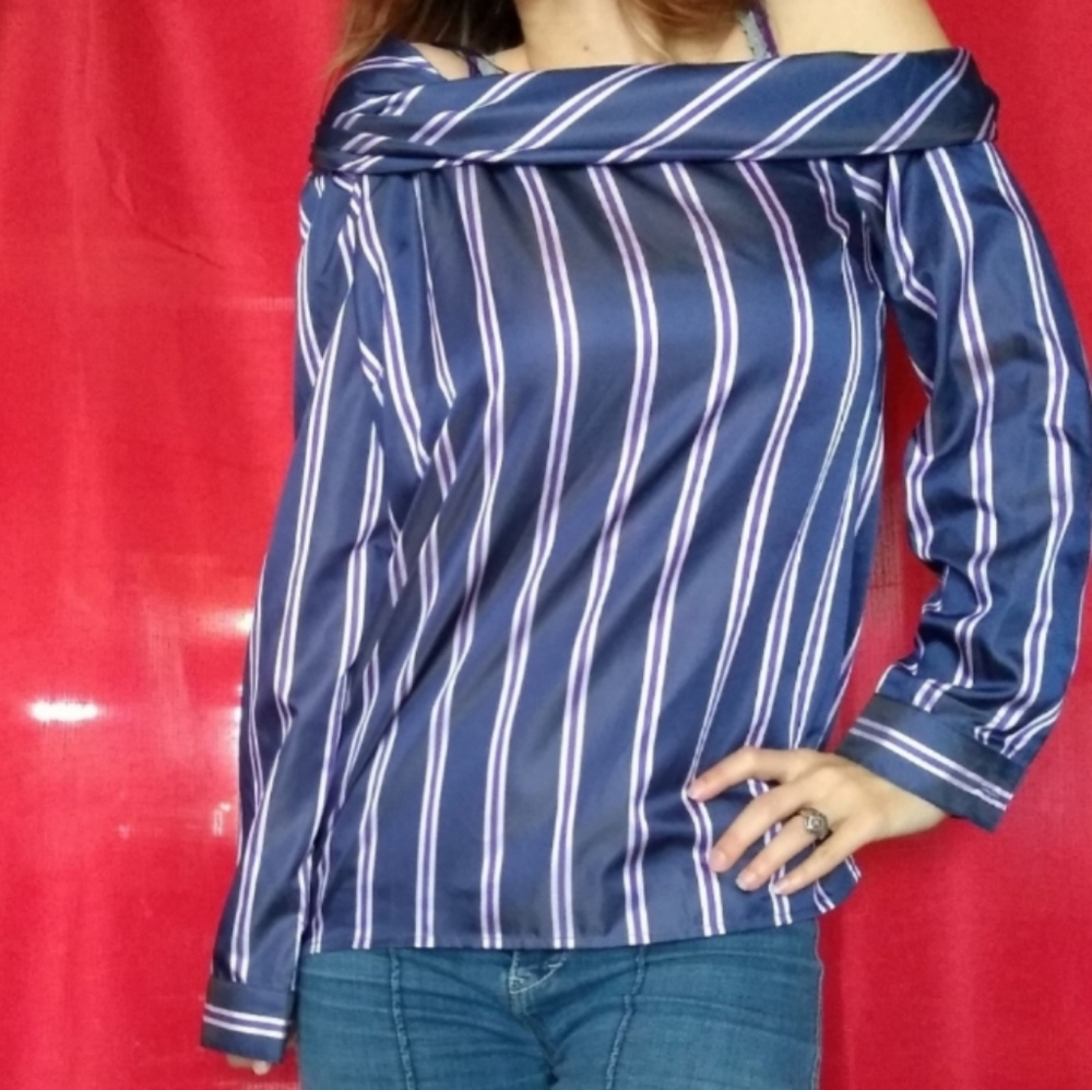 ‼️THRIFT STORE ALERT MAKE OFFER Banana Republic Top Asymmetrical Striped Shirt